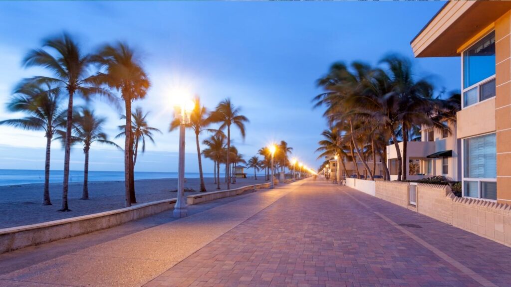 Sunexus Apartments at Hollywood34